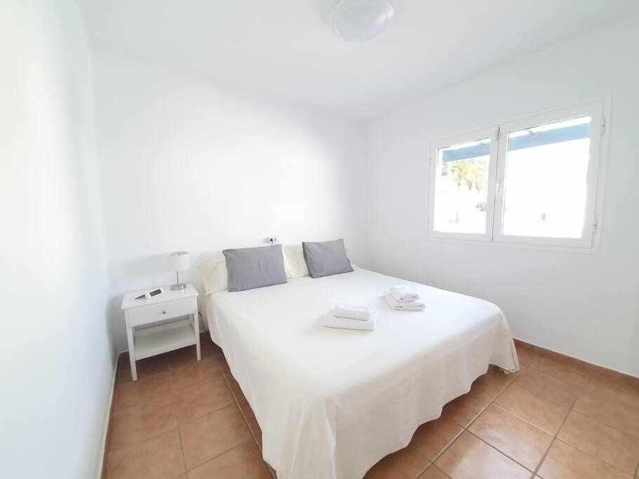 Costa Mathilda Apartment Tías Exteriör bild